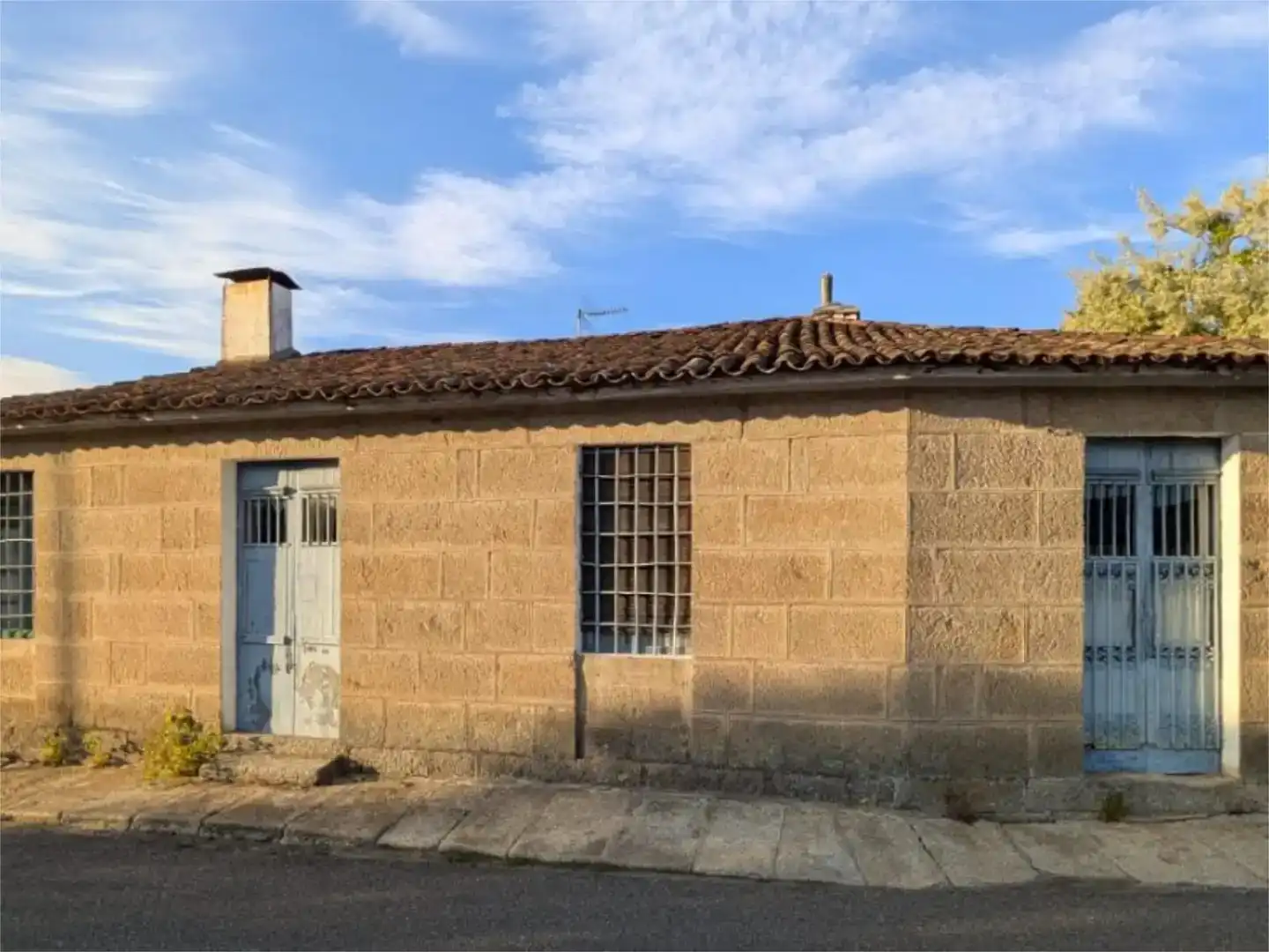 Exterior view of Flat for sale in Monterrei  with Private garden and Balcony