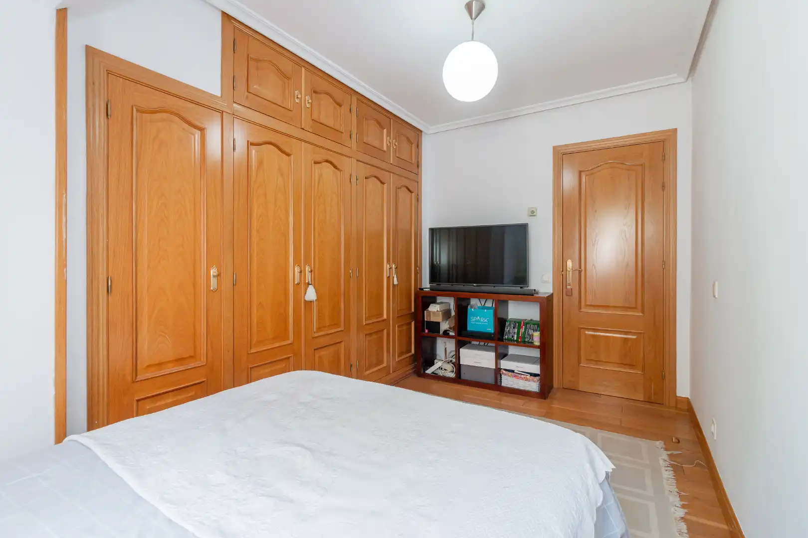 Dormitori de Casa o xalet en venda en Las Rozas de Madrid amb Calefacció, Jardí privat i Parquet