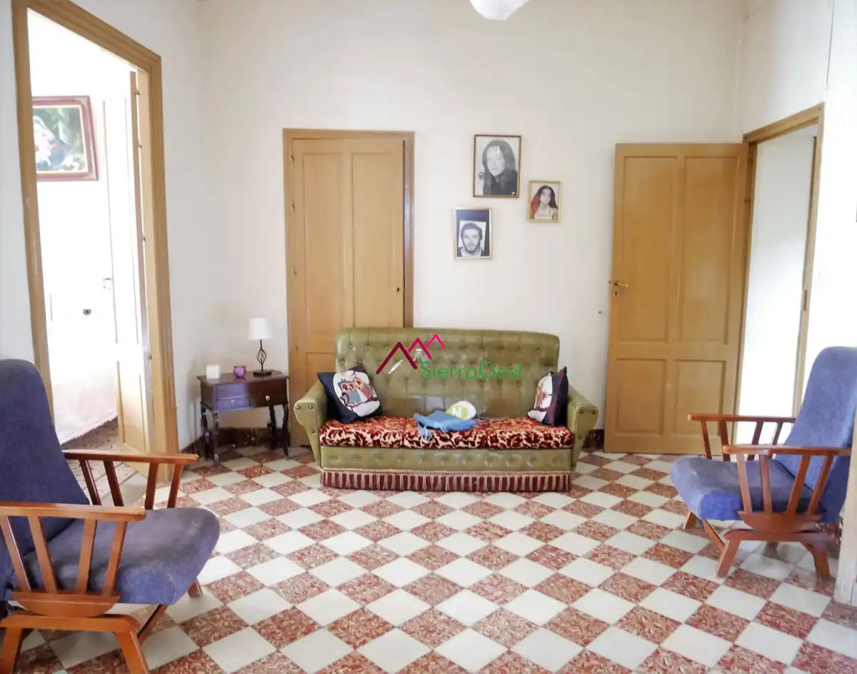 Casa amb terrassa en venda a Ubrique, imagen 5