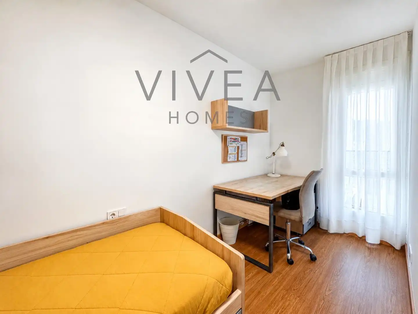 Bedroom of Flat for sale in Sabadell  with Air Conditioner, Heating and Parquet flooring