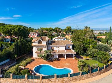 Maison mitoyenne avec piscine à vendre à Olimar - Carambolo - Atalaya de Levante