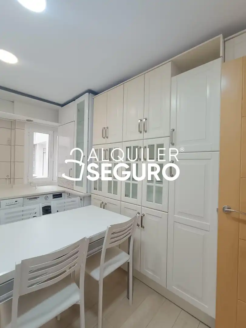 Cocina de Piso de alquiler en Getafe con Calefacción, Terraza y Amueblado