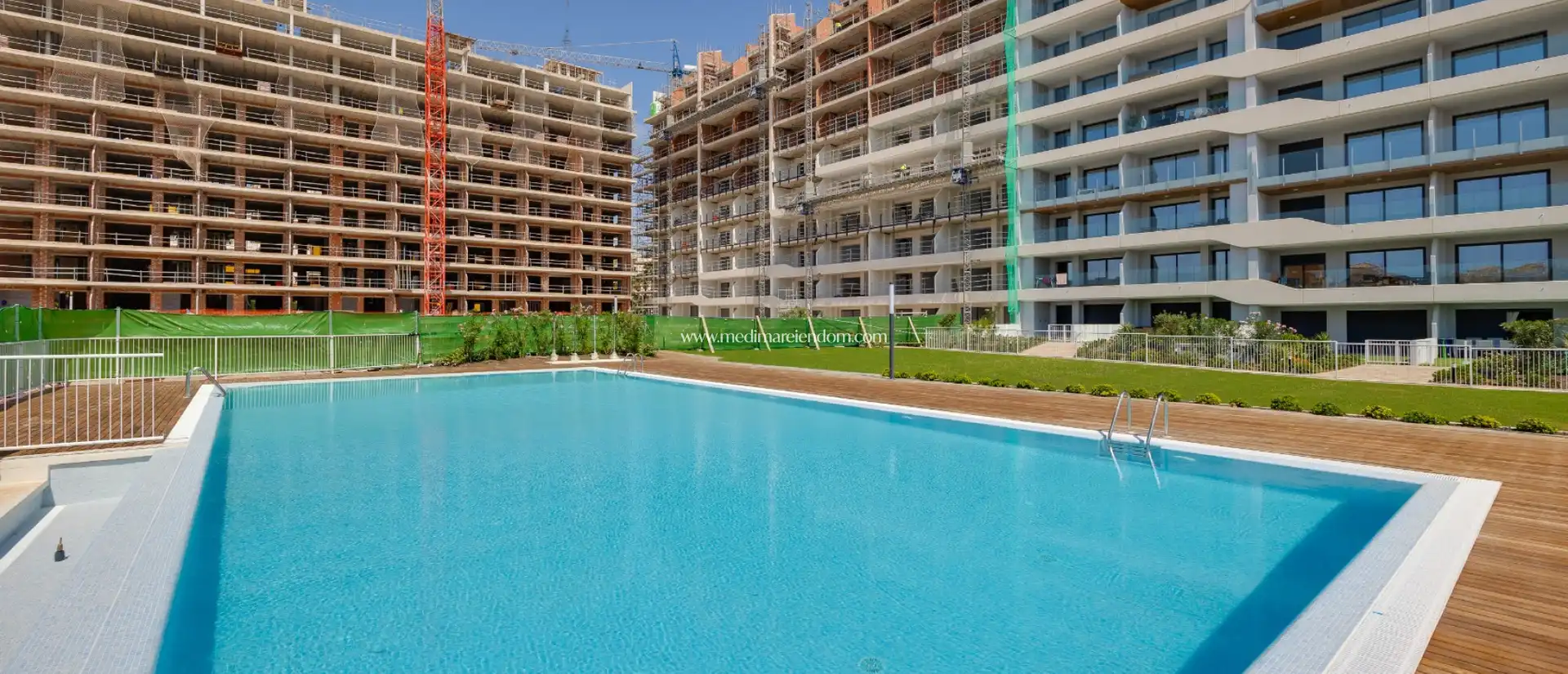 Swimming pool of Flat for sale in Orihuela  with Air Conditioner, Heating and Private garden