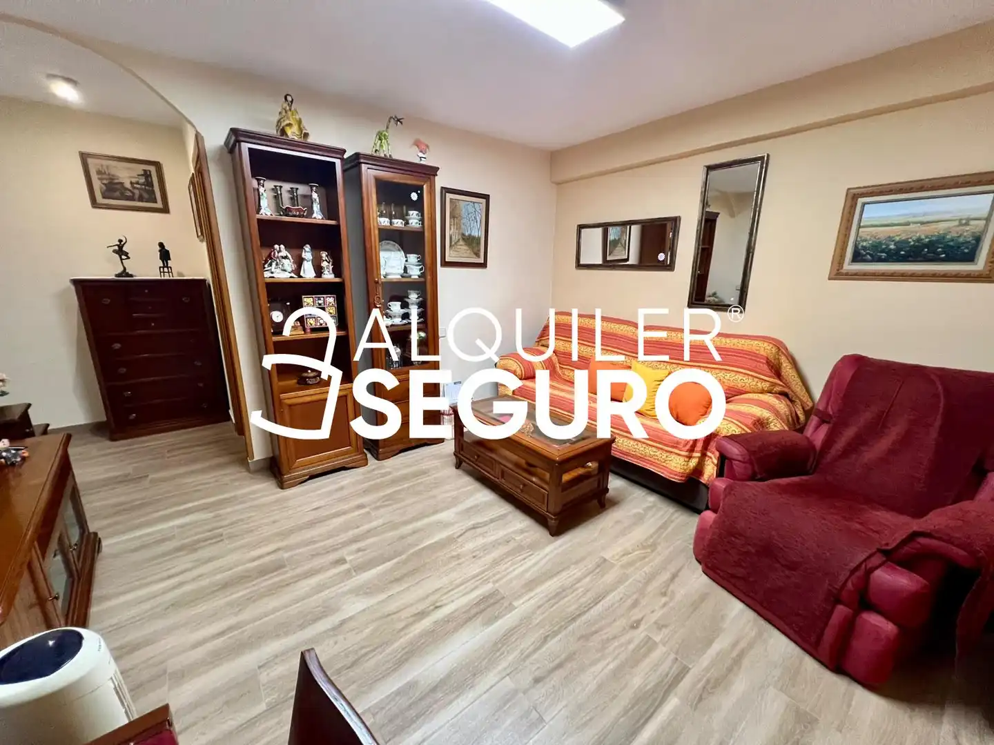 Schlafzimmer von Wohnung zur Miete in Madrid mit Heizung und Möbliert
