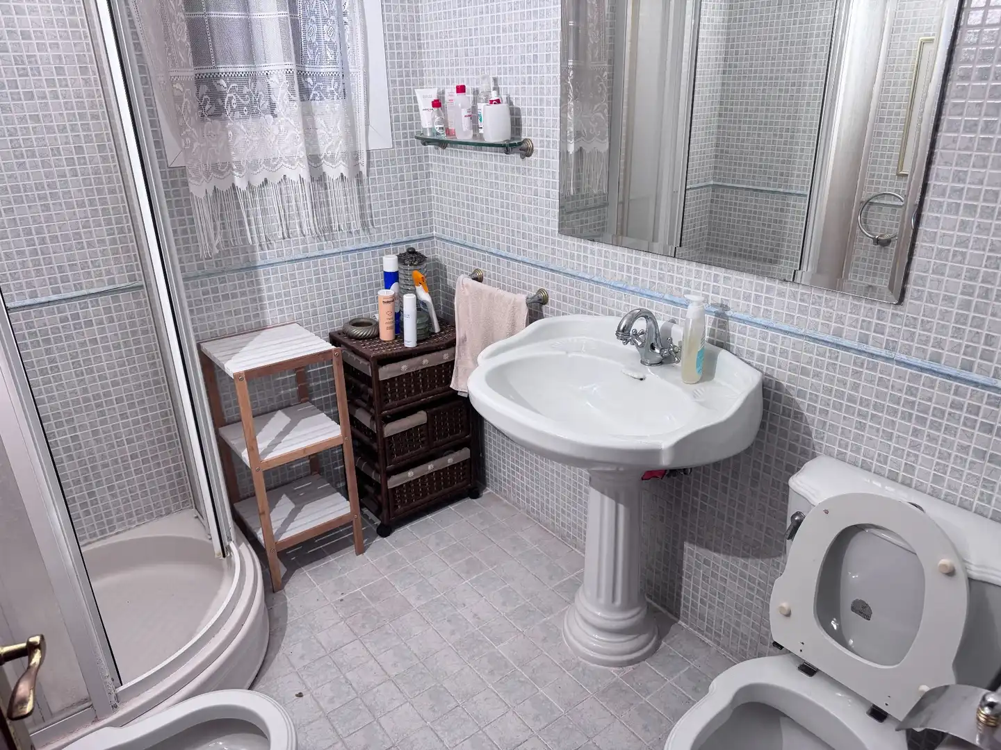 Bathroom of Houses for sale in Roquetas de Mar  with Air Conditioner, Storage room and Swimming Pool