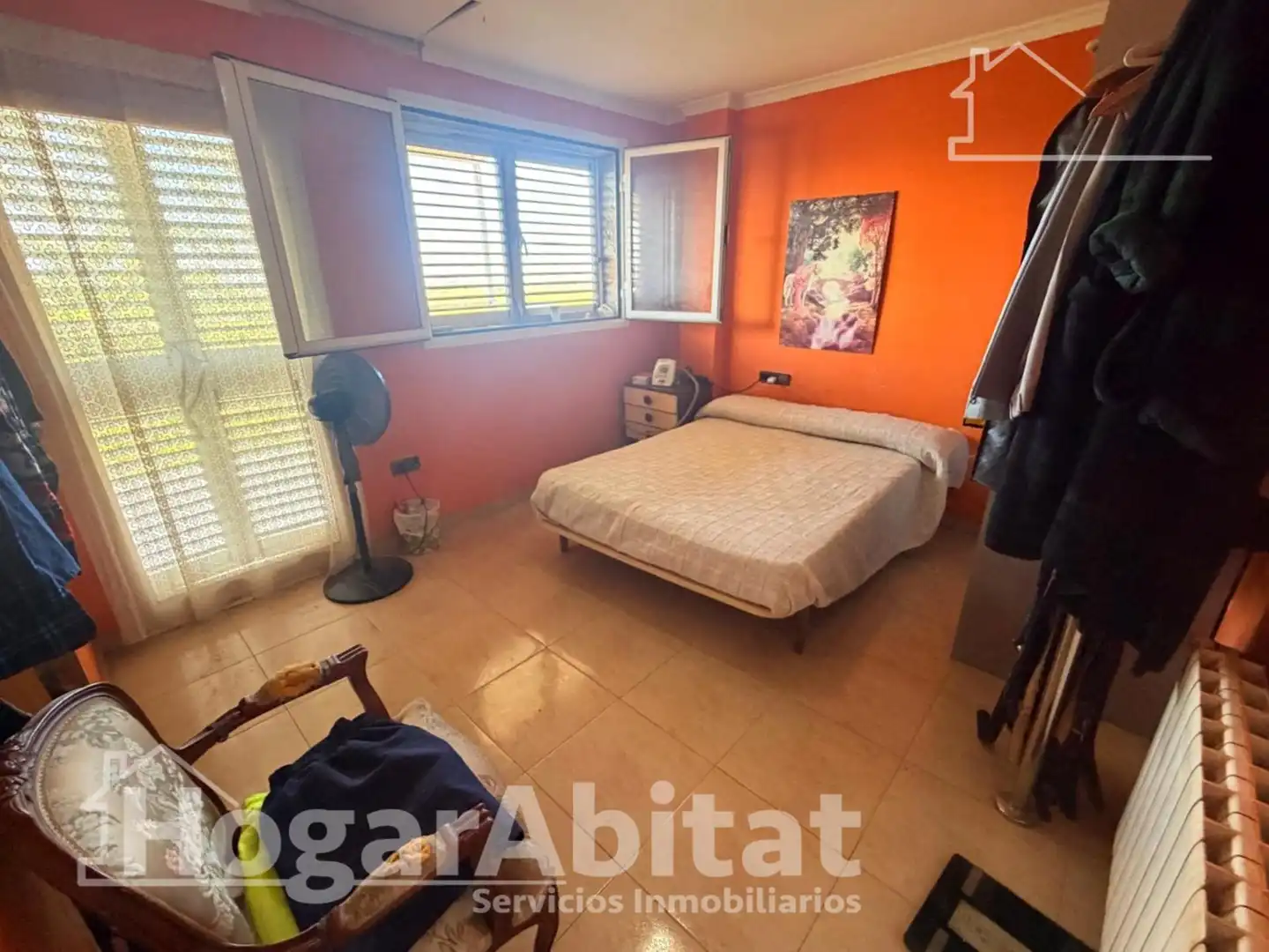 Habitación de Casa o chalet en venta en Chiva con Aire acondicionado, Calefacción y Jardín privado