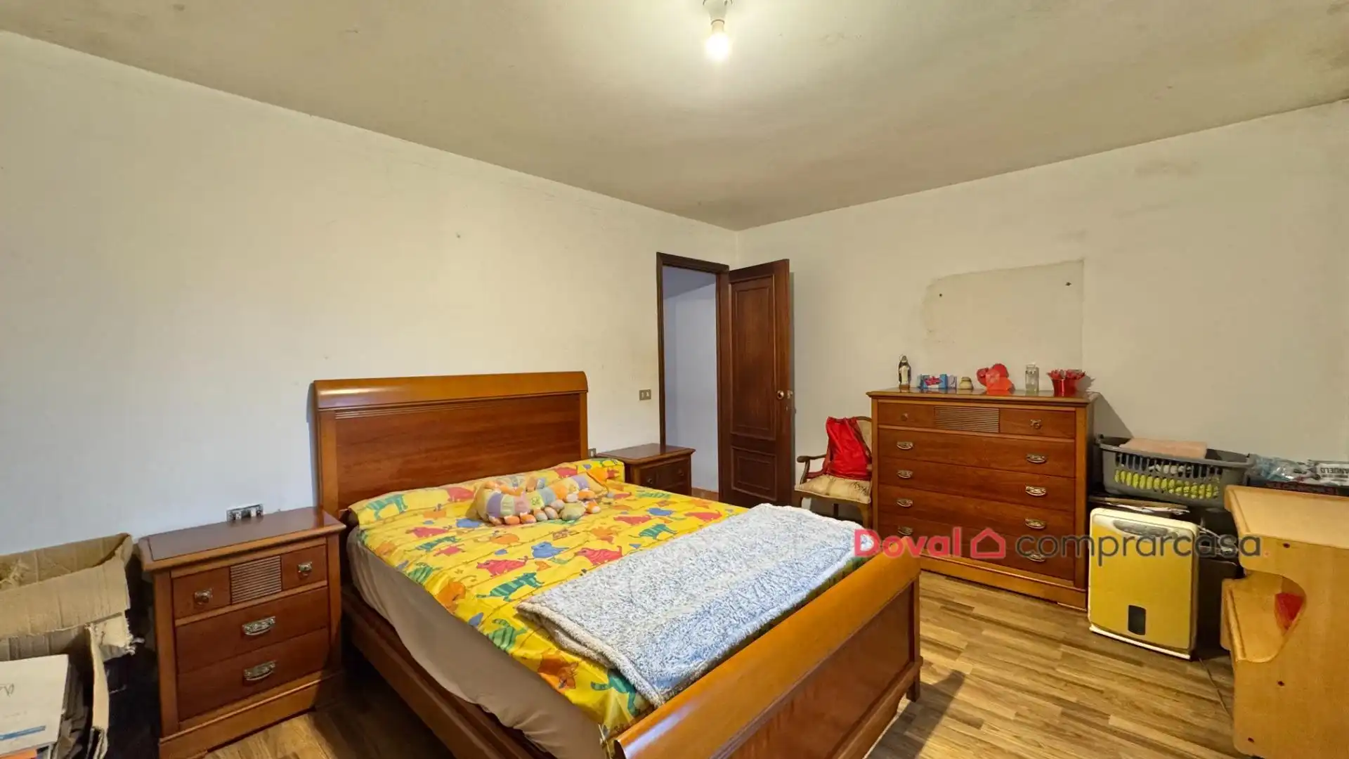 Habitación de Casa o chalet en venta en Vigo  con Calefacción, Jardín privado y Parquet