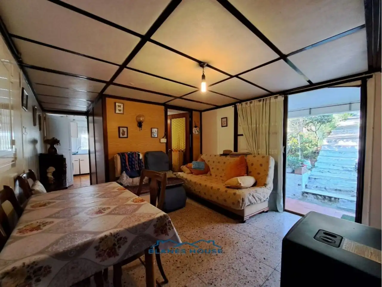Sala d'estar de Casa o xalet en venda en Tordera amb Jardí privat, Terrassa i Moblat