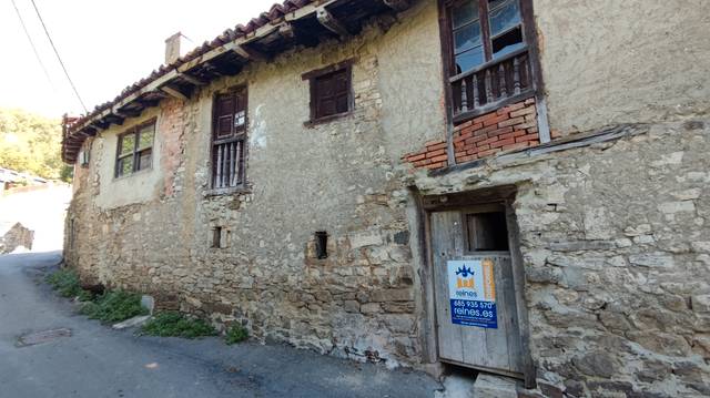 Casa-chalet en Venta en Poblado Torices en Cabezón de Liébana