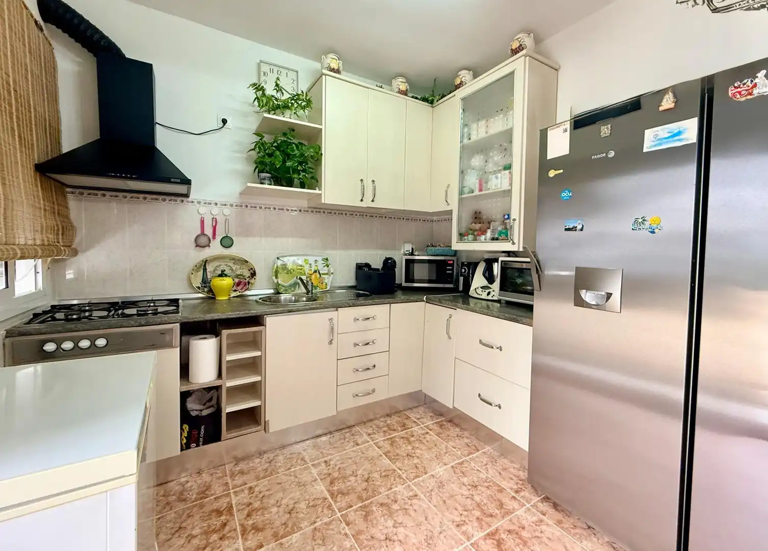 Cocina de Casa o chalet en venta en Carmona con Aire acondicionado, Jardín privado y Trastero