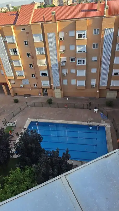 Piscina de Pis de lloguer en Alcorcón amb Traster, Piscina i Rentadora