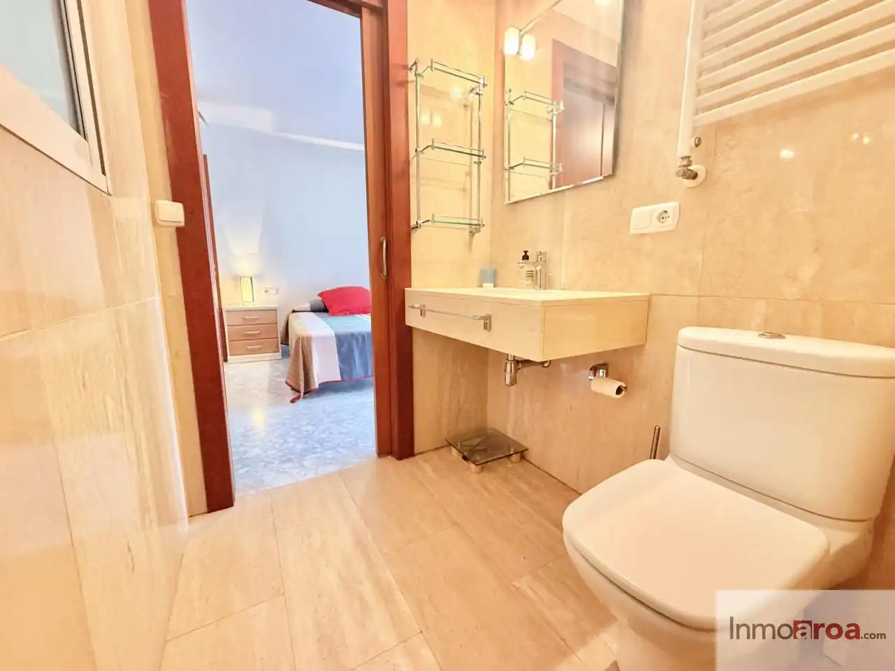 Badezimmer von Wohnung zur Miete in Valencia mit Klimaanlage, Heizung und Möbliert