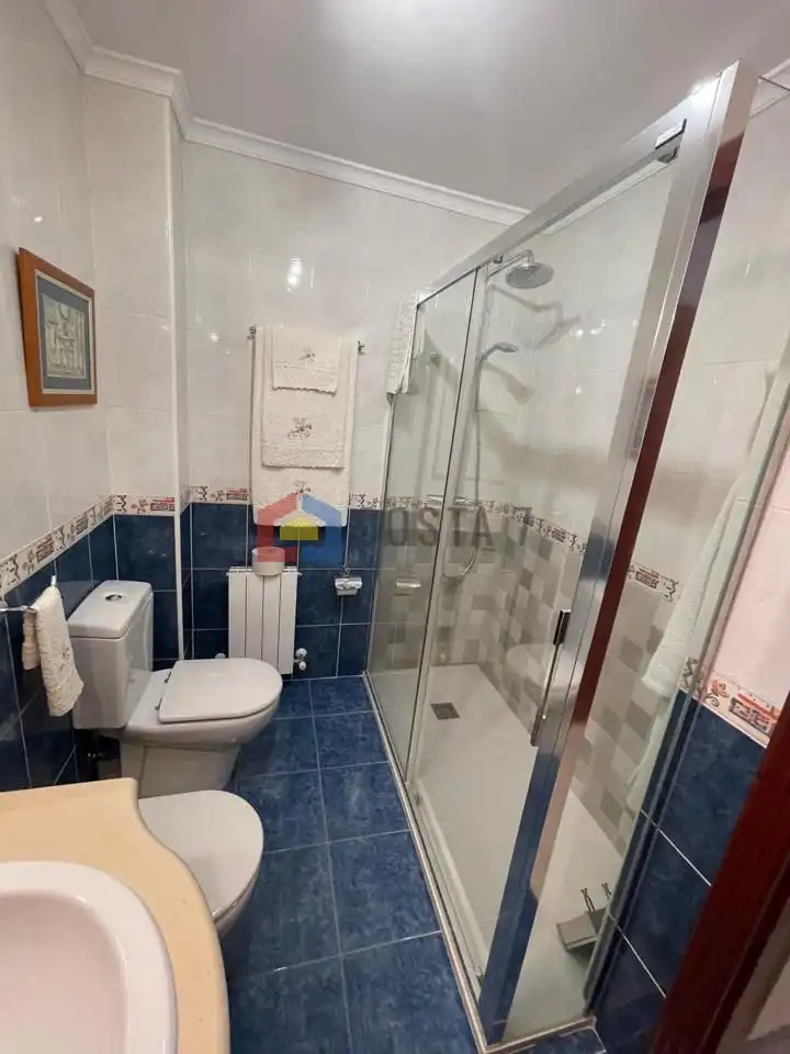 Bany de Pis en venda en Noja amb Calefacció, Terrassa i Piscina comunitària