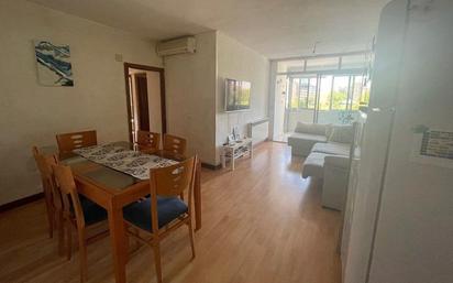 Sala d'estar de Pis en venda en Fuenlabrada amb Aire condicionat, Calefacció i Moblat