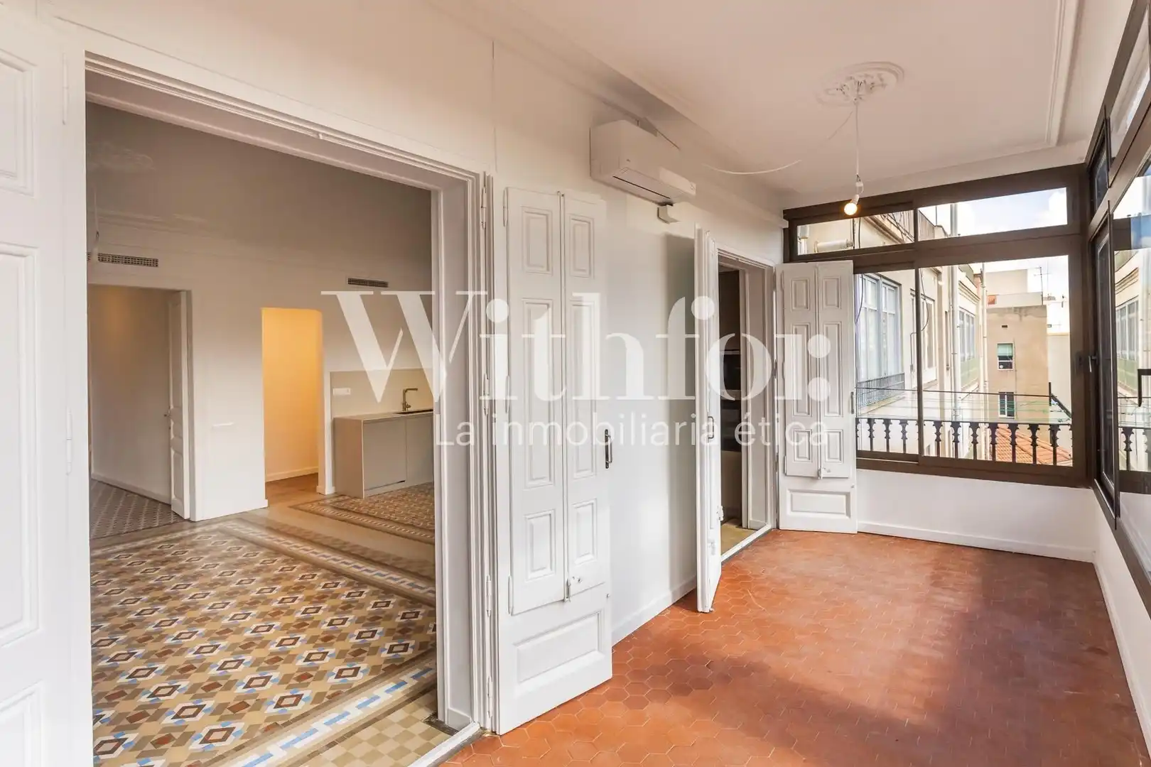 Appartamento con terrazza in affitto a Carrer de València, imagen 22