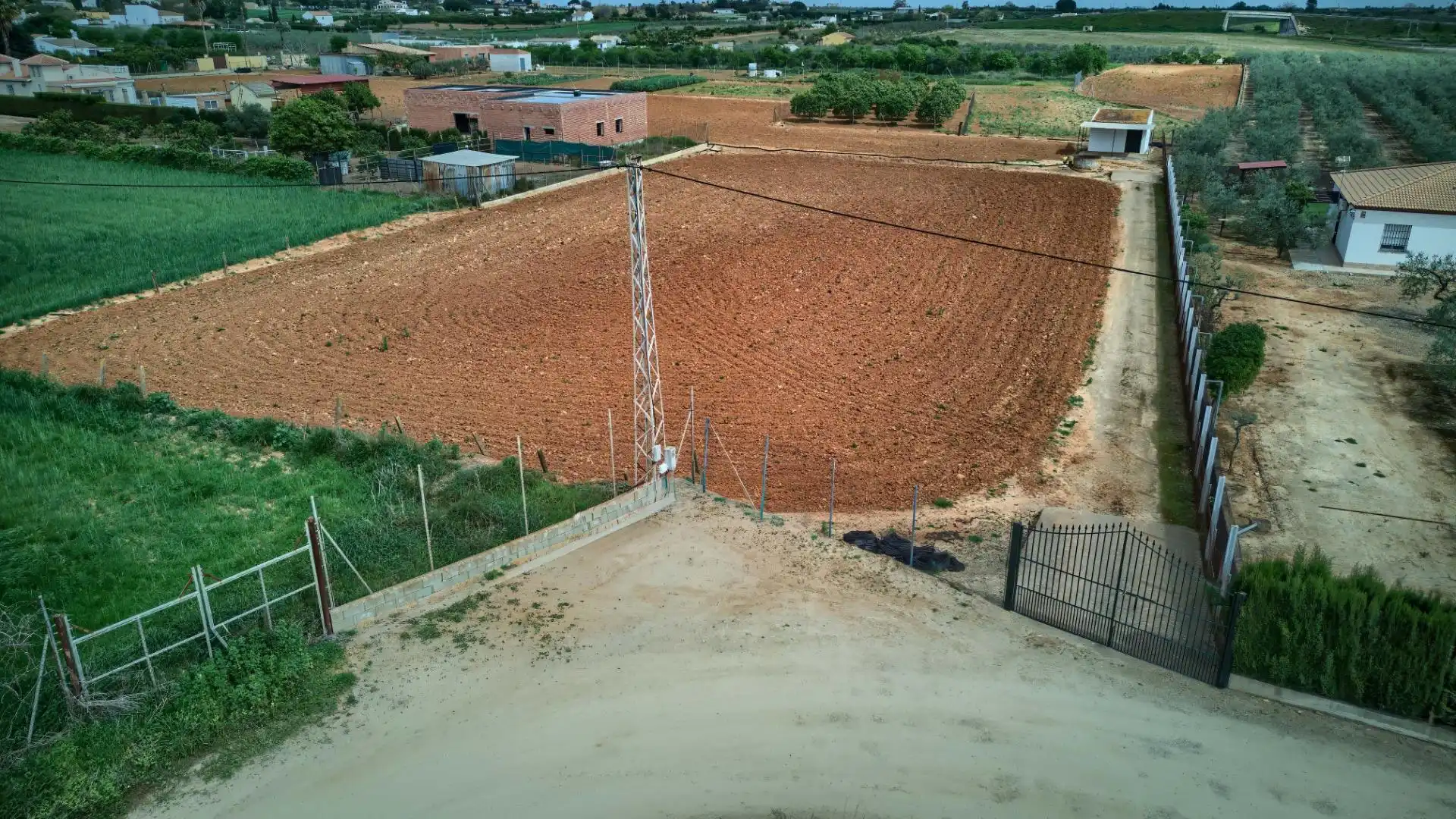 Land for sale in Sanlúcar la Mayor