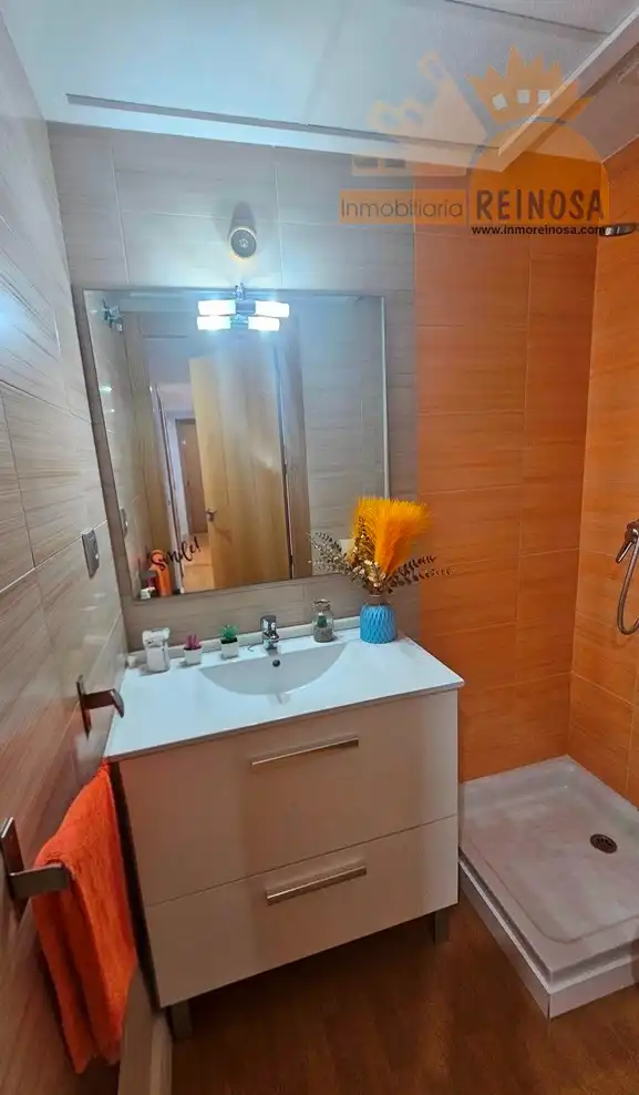 Baño de Piso de alquiler en Molina de Segura con Aire acondicionado, Calefacción y Amueblado