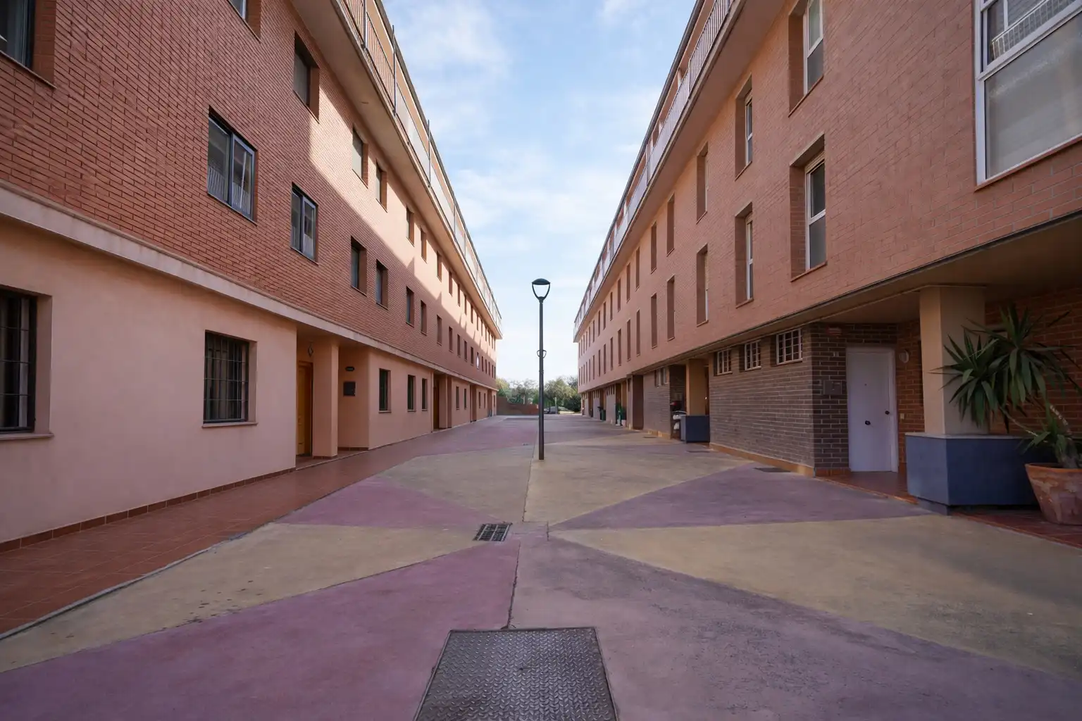 Außenansicht von Maisonette zum Verkauf in Reus mit Klimaanlage, Heizung und Privatgarten