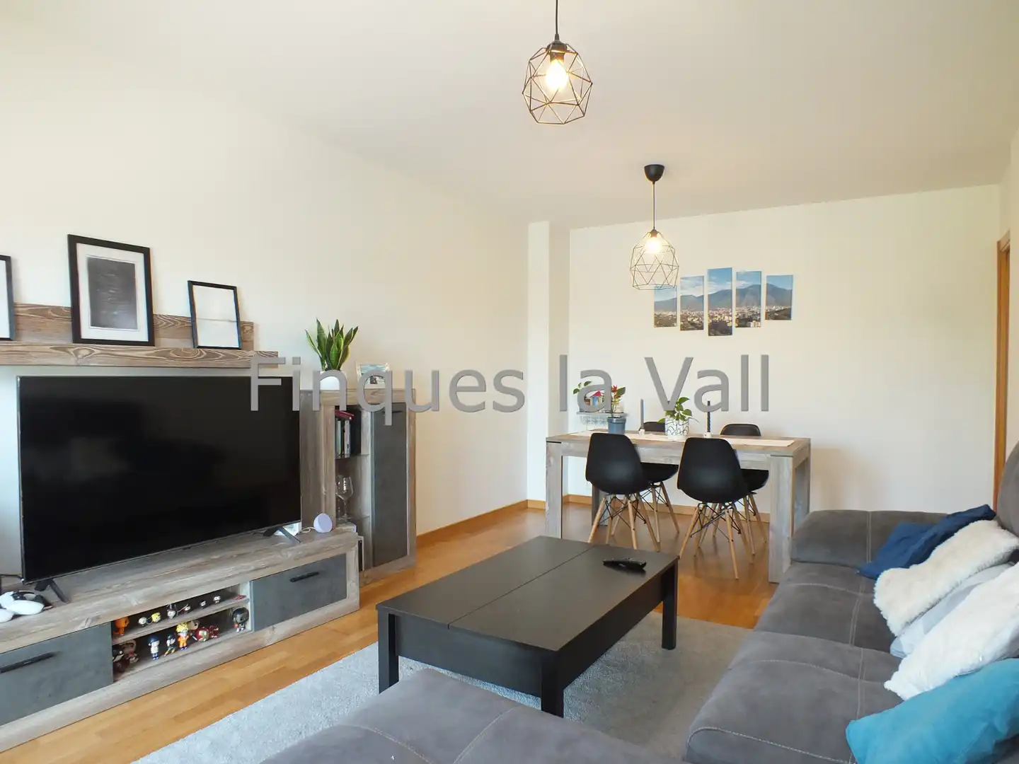 Sala de estar de Piso en venta en Vic con Calefacción y Horno