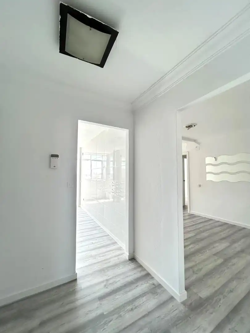 Flat for sale in Sevilla  with Air Conditioner