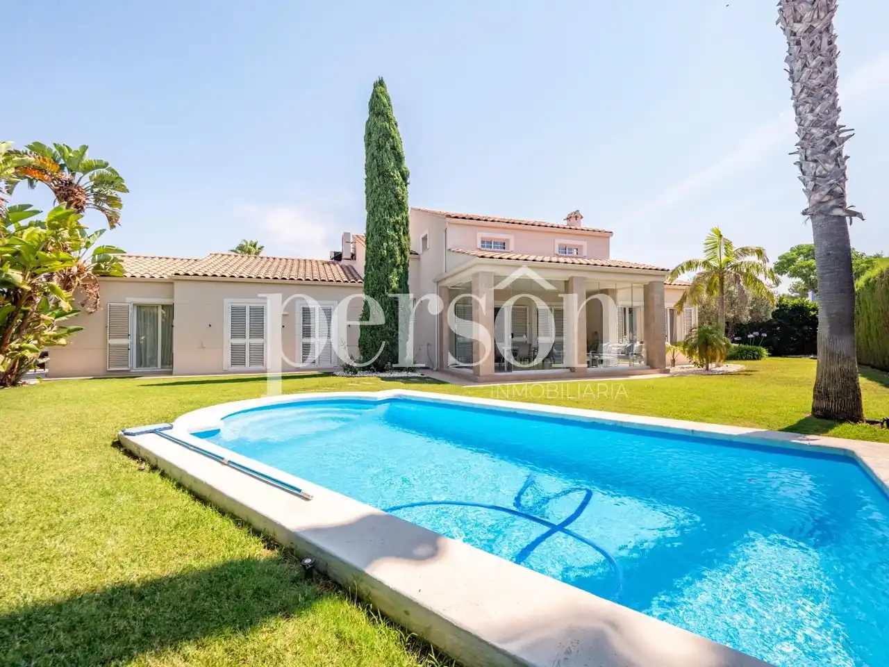 Vista exterior de Casa o xalet en venda en Bétera amb Aire condicionat, Calefacció i Jardí privat