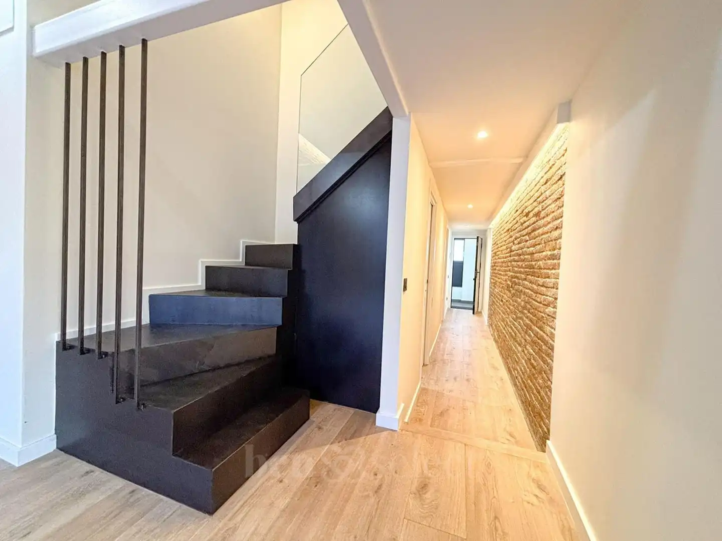 Duplexes for sale in Barcelona  with Air Conditioner, Heating and Private garden