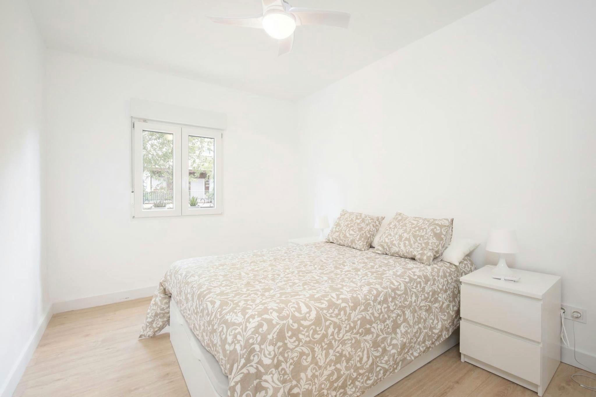 Bedroom of Flat to rent in  Madrid Capital  with Heating, Furnished and Washing machine