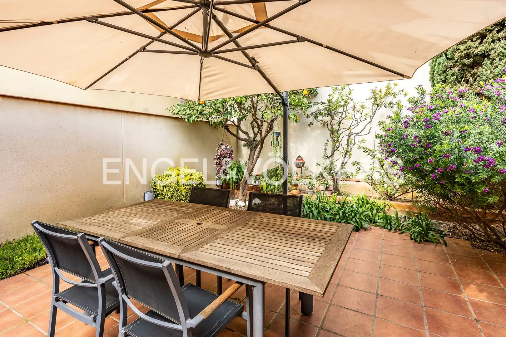 Terrassa de Casa o xalet en venda en Barcelona amb Aire condicionat, Calefacció i Terrassa