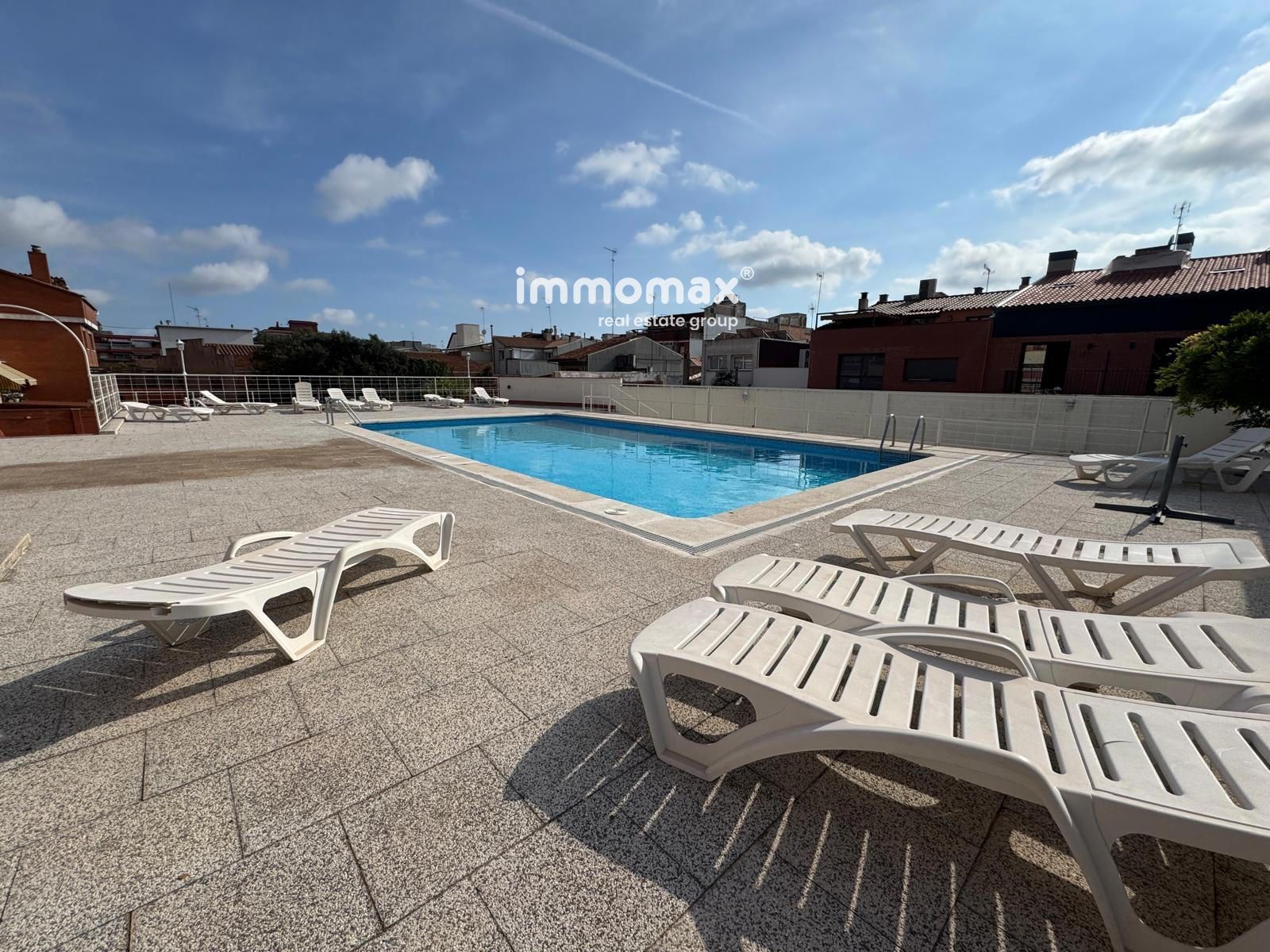 Swimming pool of Single-family semi-detached for sale in Sant Boi de Llobregat  with Air Conditioner, Heating and Terrace