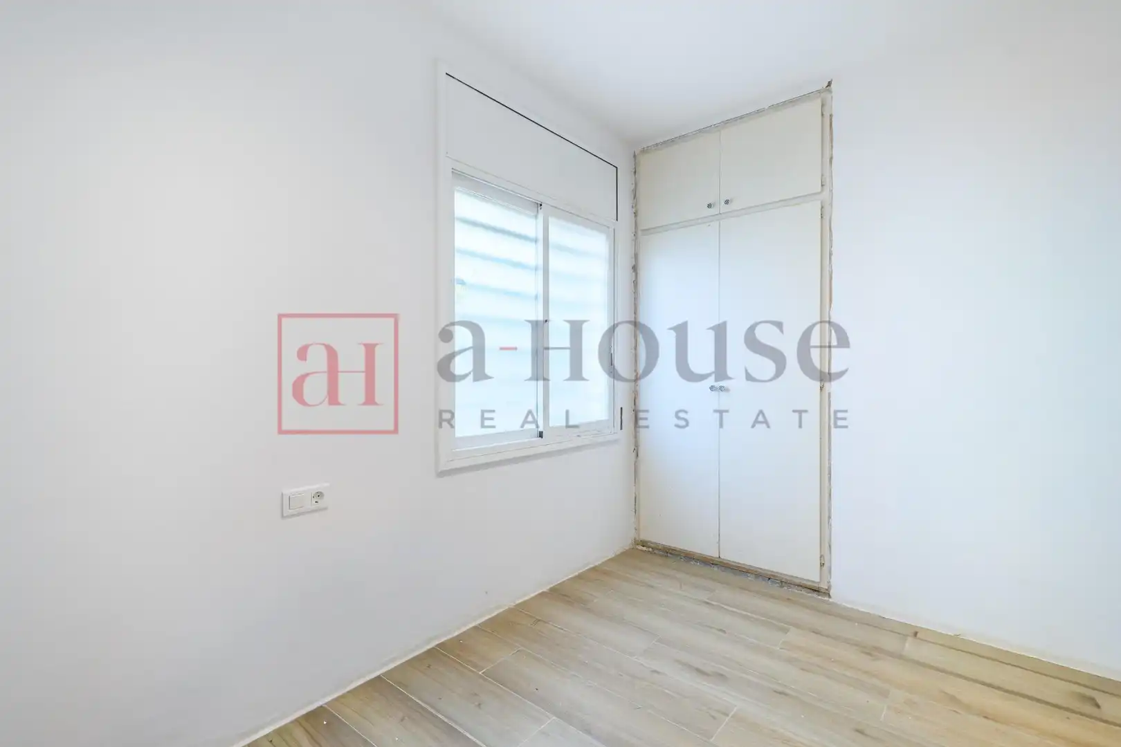 Habitación de Casa o chalet en venta en Olivella con Parquet, Terraza y Piscina