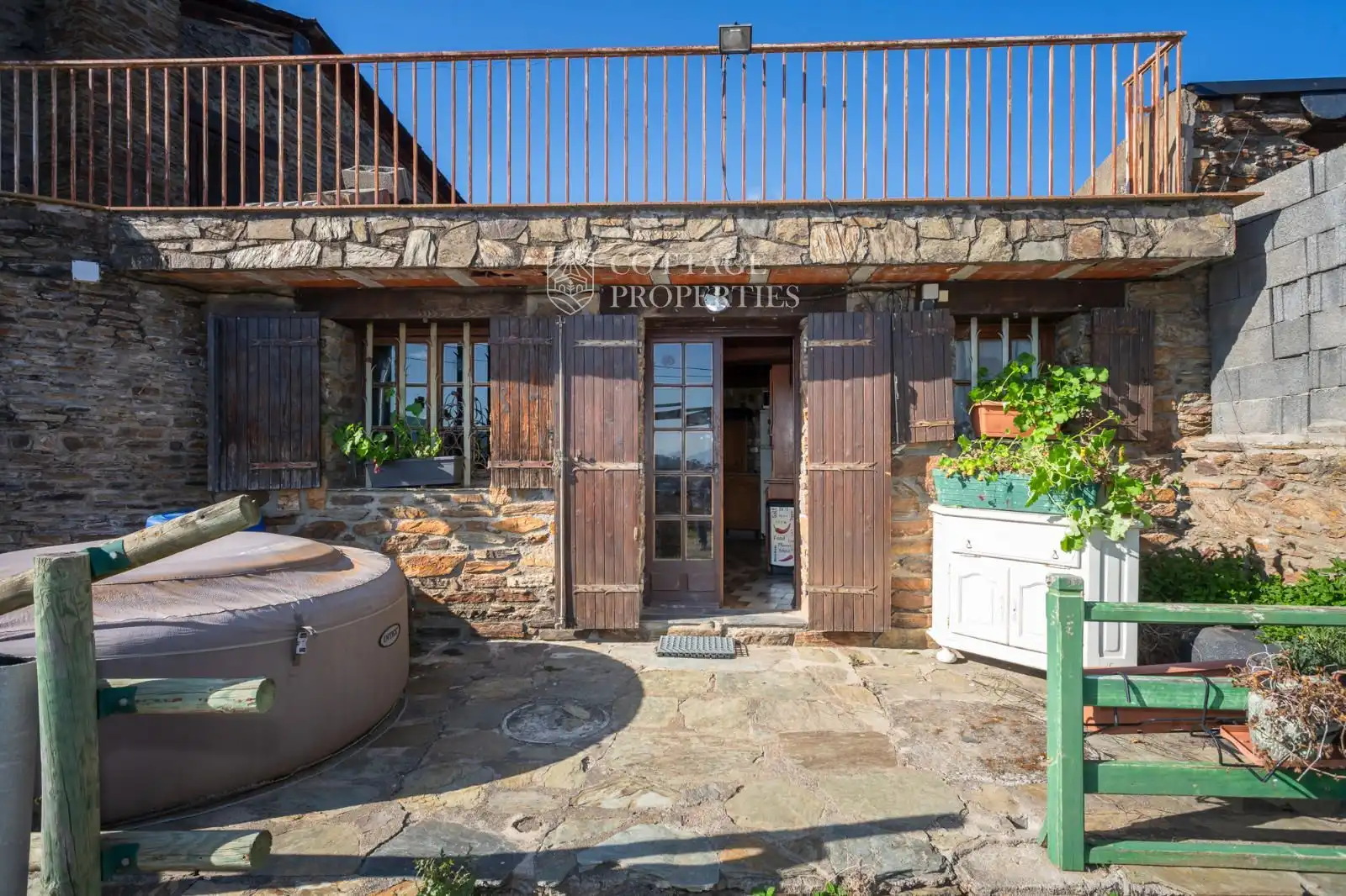 Exterior view of Country homes for sale in Montferrer i Castellbò  with Heating and Terrace