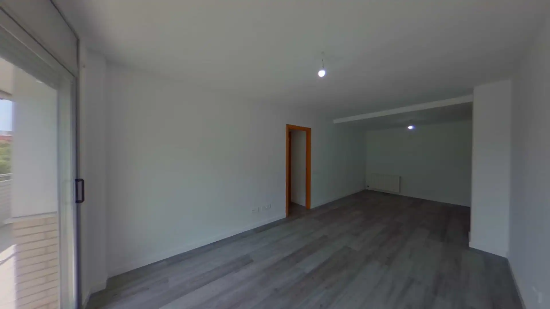 Wohnung zum Verkauf in Tarragona mit Heizung, Abstellraum und Schwimmbad