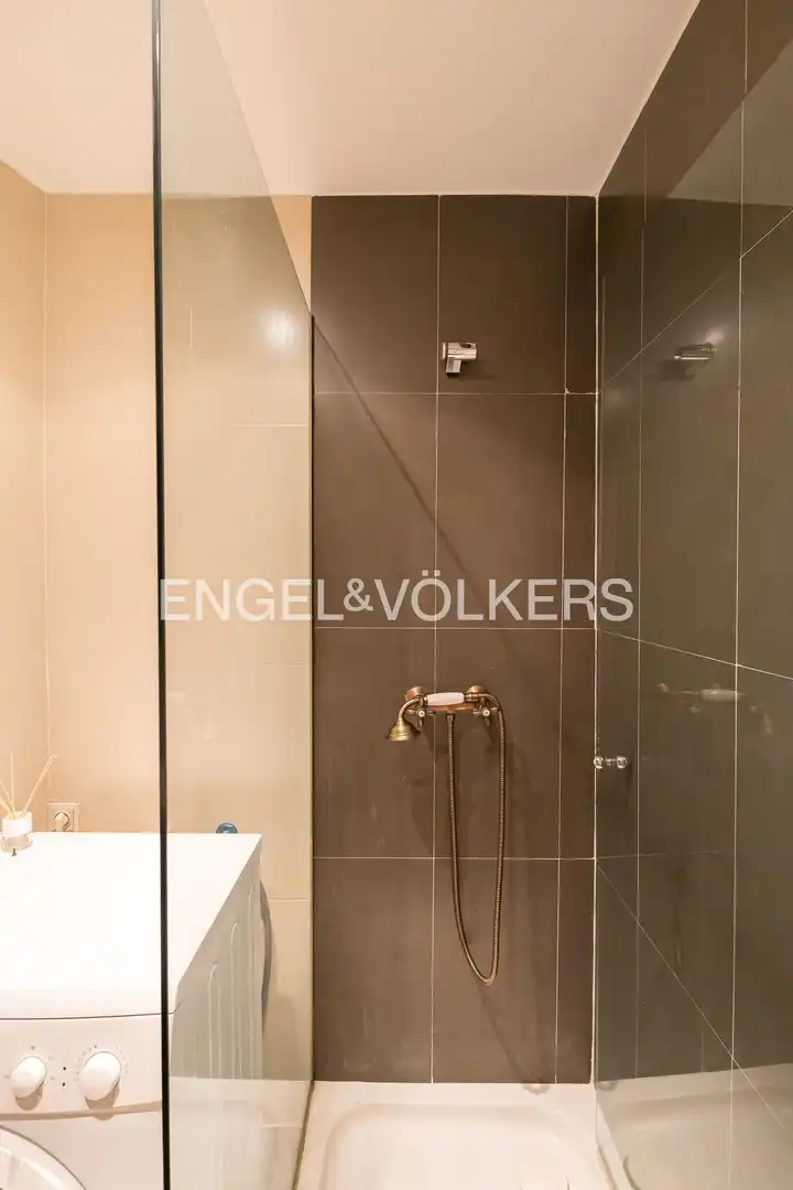 Baño de Piso en venta en Madrid con Aire acondicionado, Calefacción y Parquet