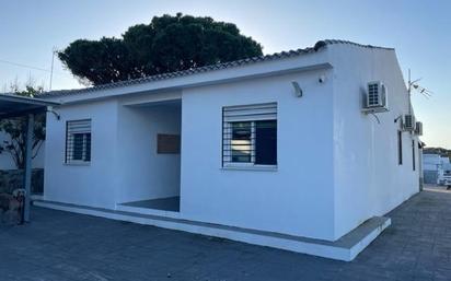 Exterior view of House or chalet for sale in Chiclana de la Frontera  with Private garden, Terrace and Swimming Pool