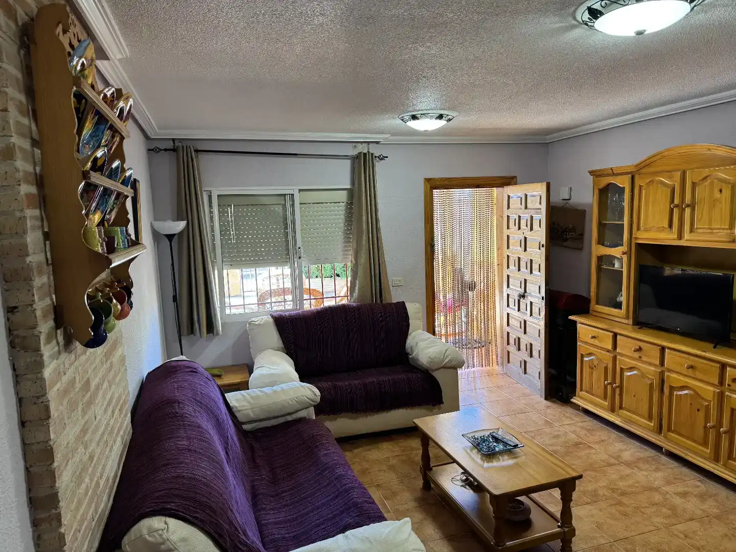 Maisonette zur Miete in Calle Via, 206, Bahia