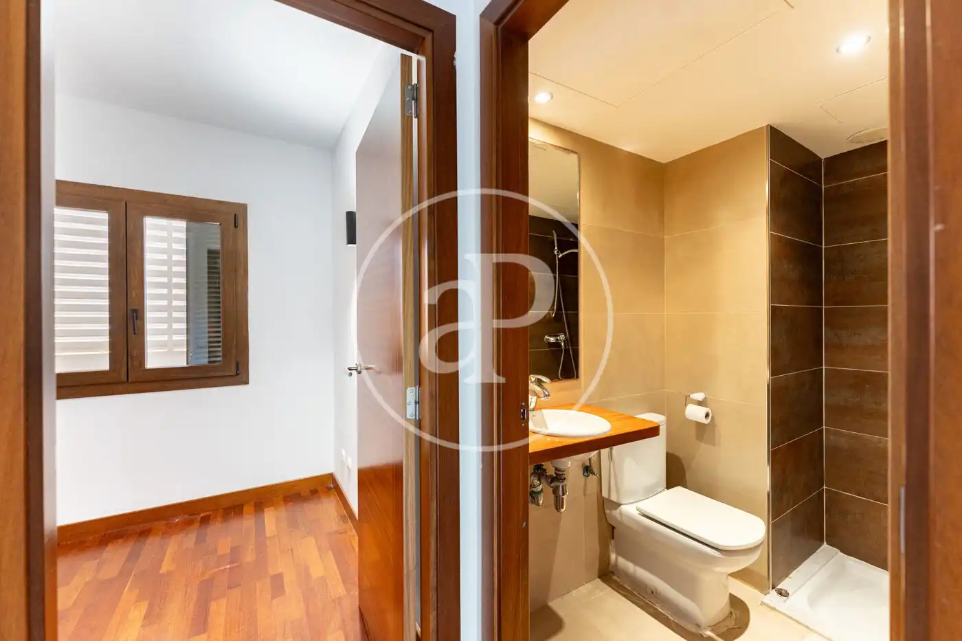 Bathroom of Flat for rent in  Palma de Mallorca  with Air Conditioner, Heating and Terrace