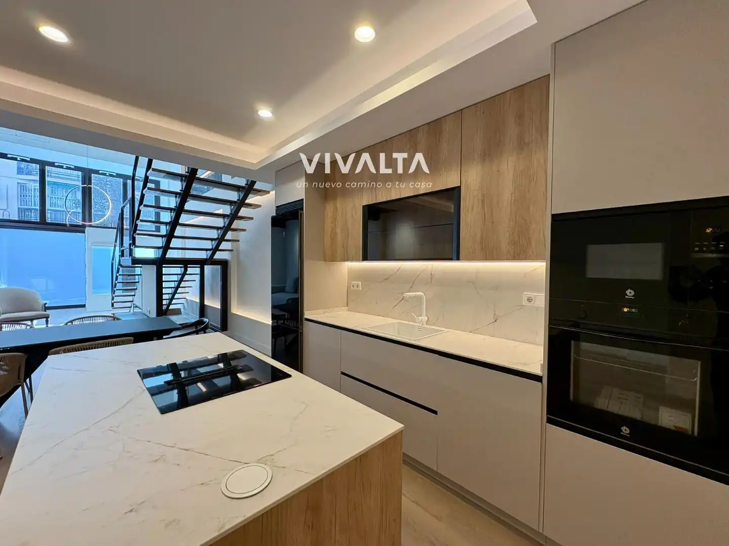 Küche von Maisonette zum Verkauf in Madrid mit Klimaanlage, Heizung und Haustechnik