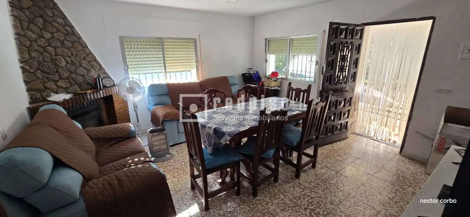 Dining room of Houses for sale in Hontoba  with Heating, Storage room and Alarm