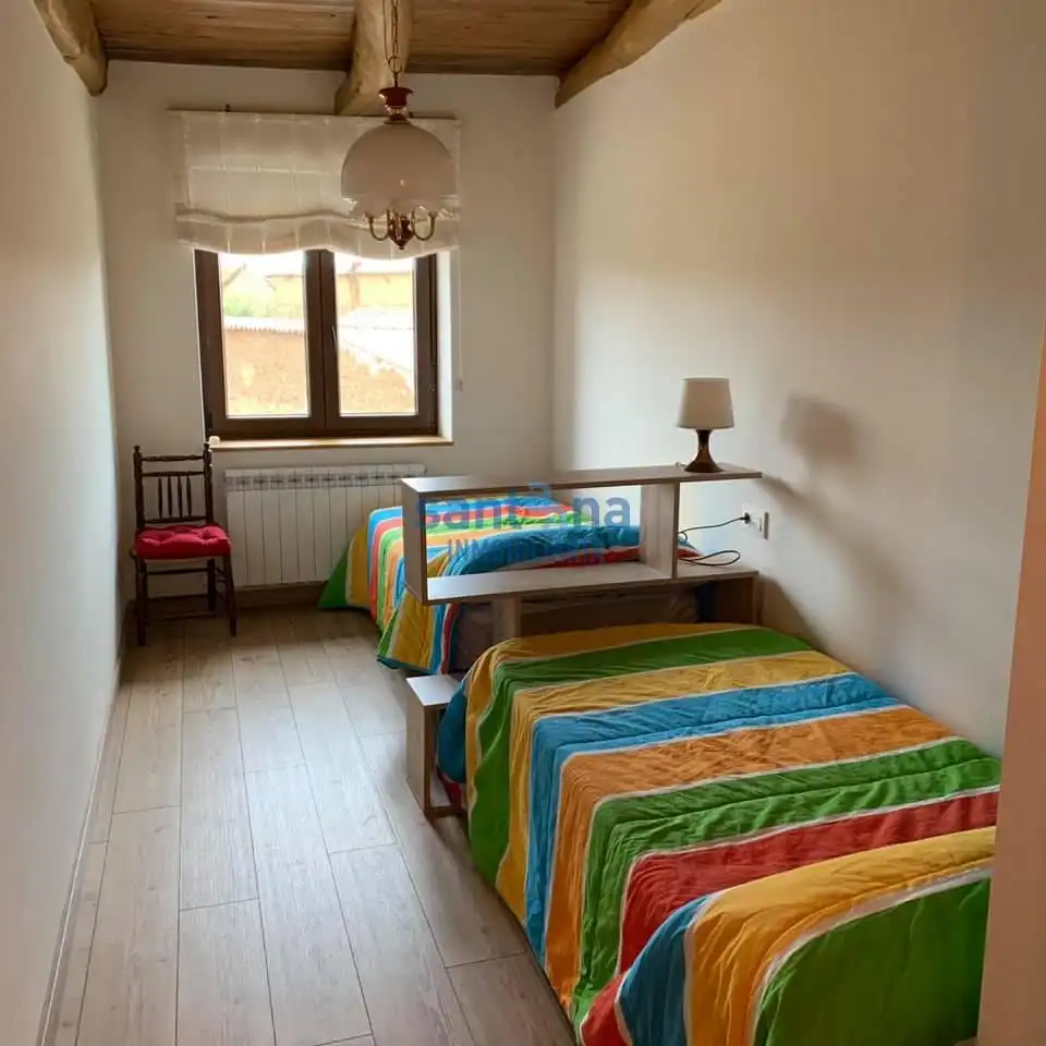 Habitación de Finca rústica de alquiler en Villaturiel con Calefacción, Jardín privado y Terraza