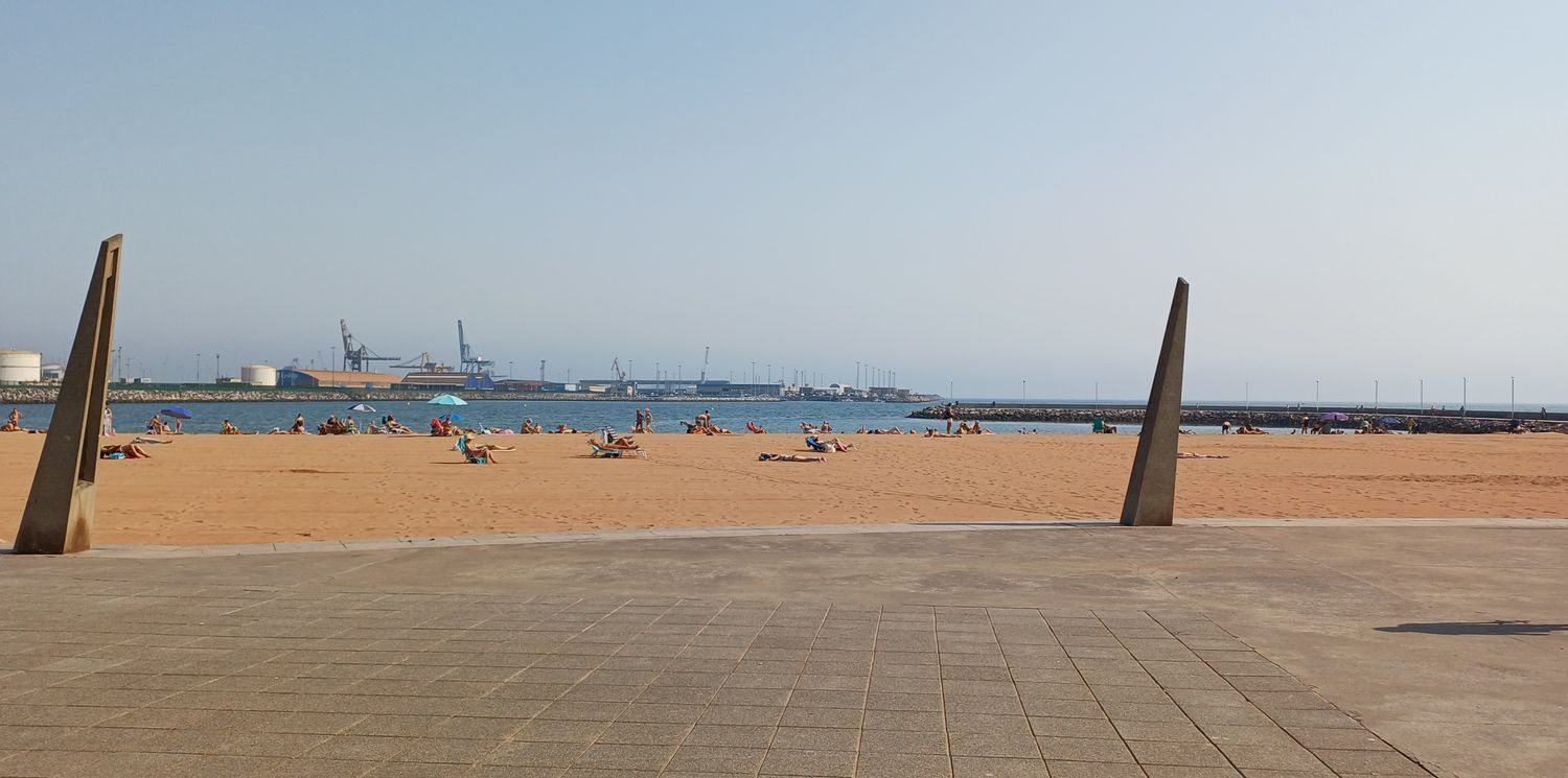 Vista exterior de Pis en venda en Gijón  amb Calefacció i Piscina