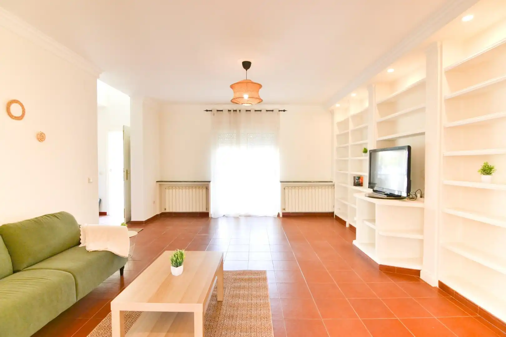 Casa a schiera con terrazza in affitto a Villanueva de la Cañada ciudad, imagen 5