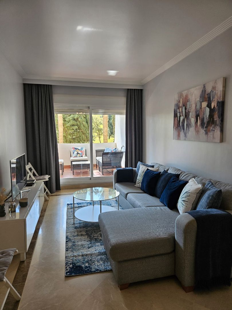 Sala d'estar de Apartament de lloguer en Mijas amb Aire condicionat, Calefacció i Terrassa