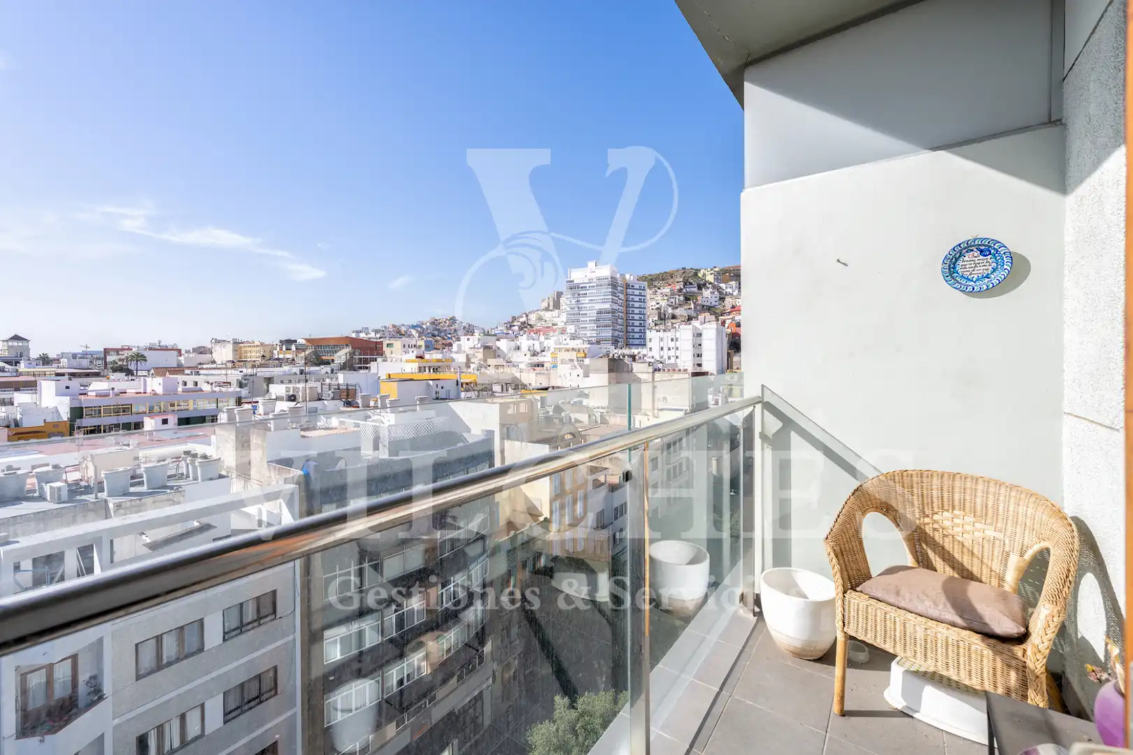 Vista exterior de Pis en venda en Las Palmas de Gran Canaria amb Forn i Balcó