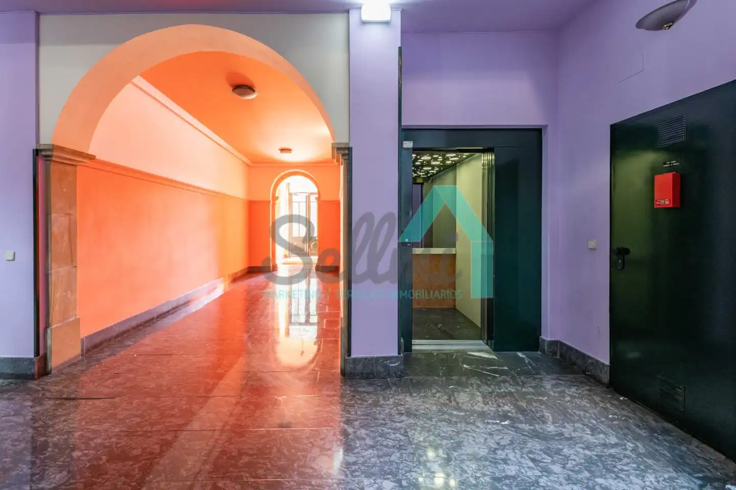 Garage for sale in Oviedo 
