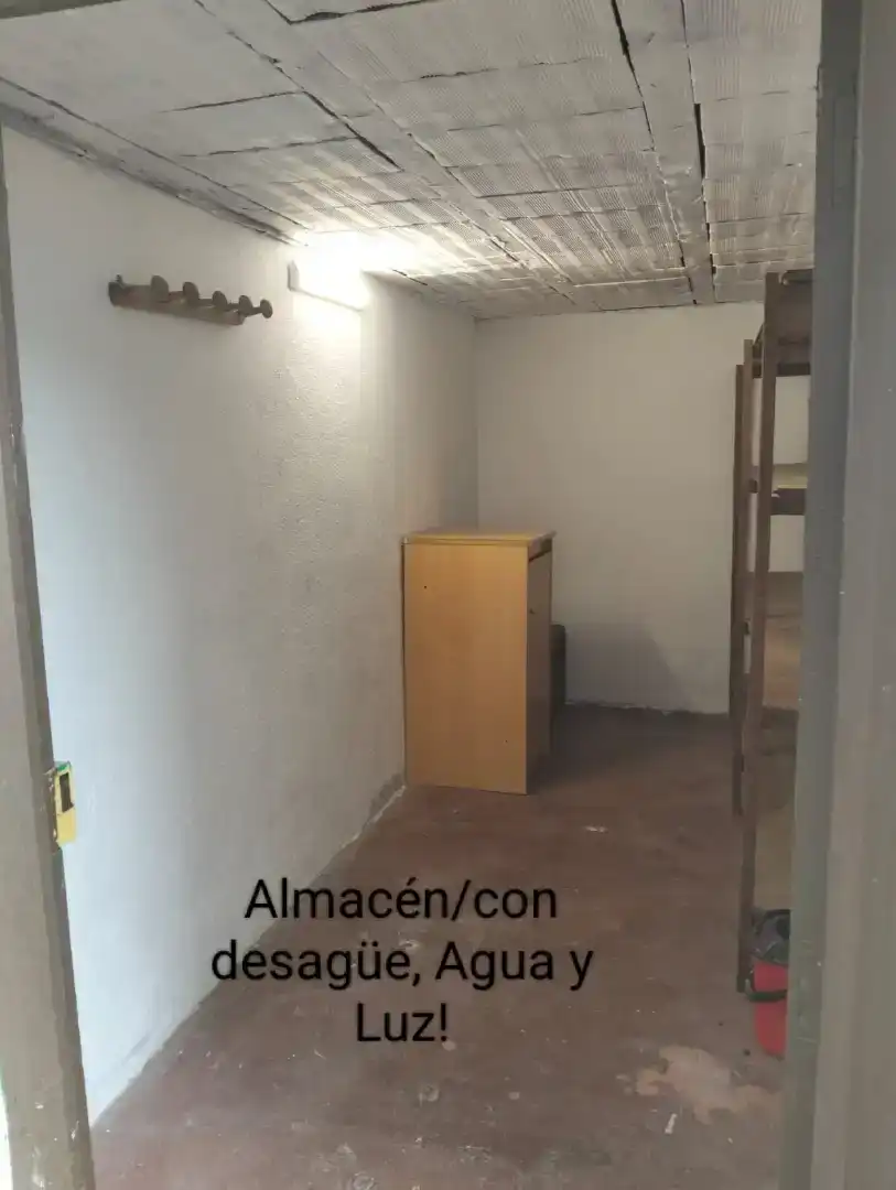 Planta baja en venta en Ponferrada con Jardín privado, Trastero y Horno