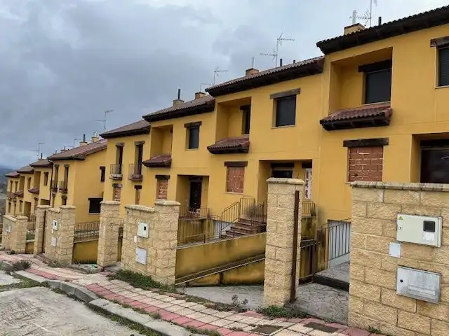 Exterior view of Residential for sale in El Tiemblo 
