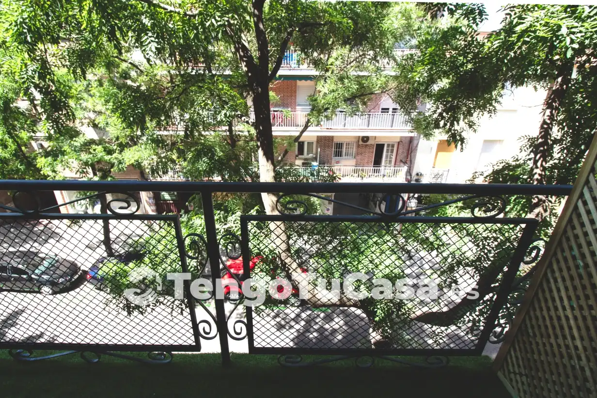 Balcony of Flat for sale in Madrid  with Air Conditioner, Heating and Parquet flooring