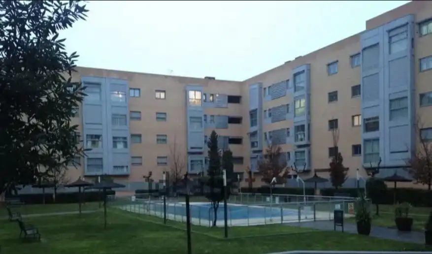 Exterior view of Flat for rent in San Sebastián de los Reyes  with Air Conditioner, Furnished and Oven