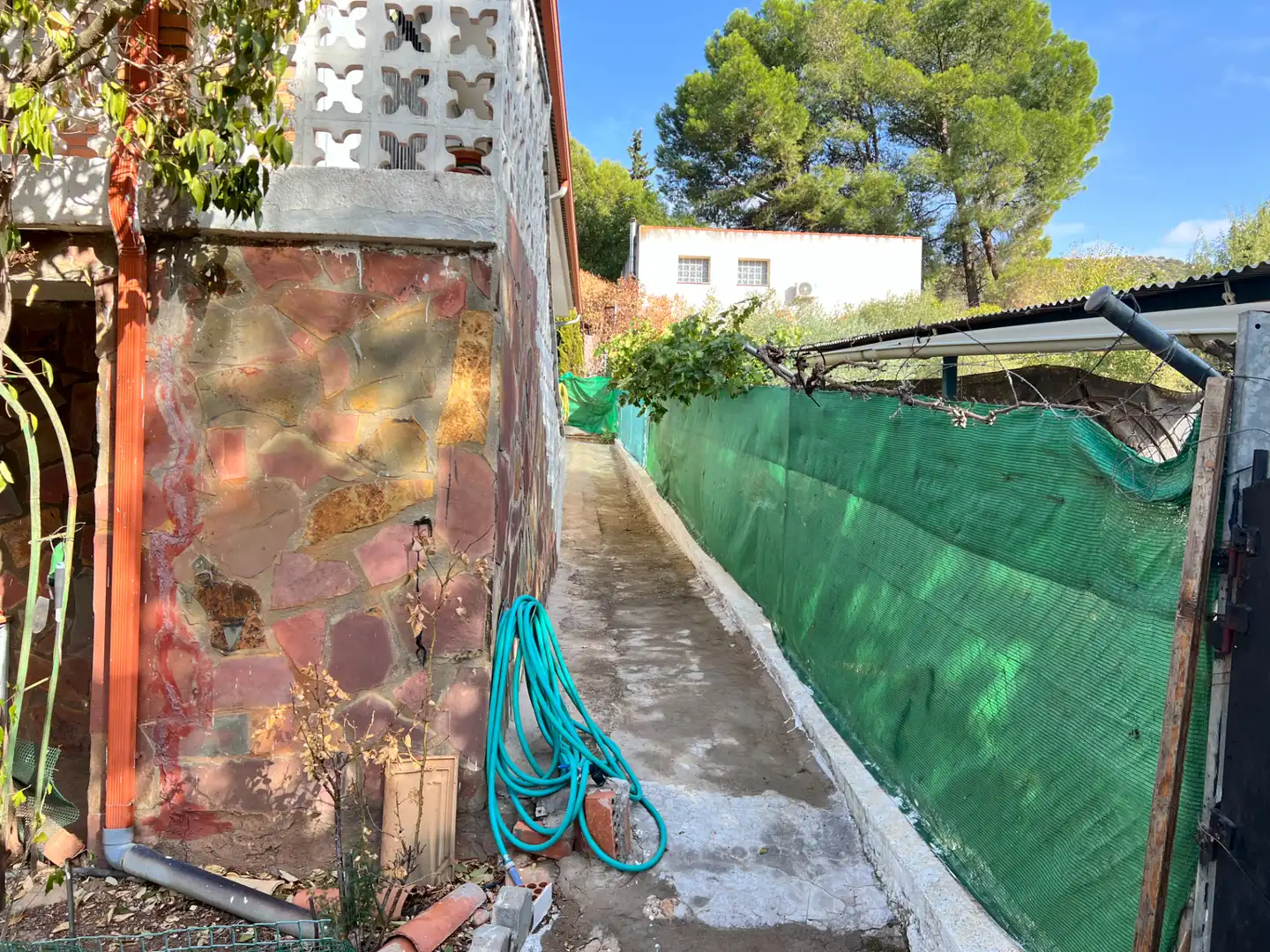 Außenansicht von Haus oder Chalet zum Verkauf in Puerto Lápice mit Klimaanlage, Heizung und Privatgarten