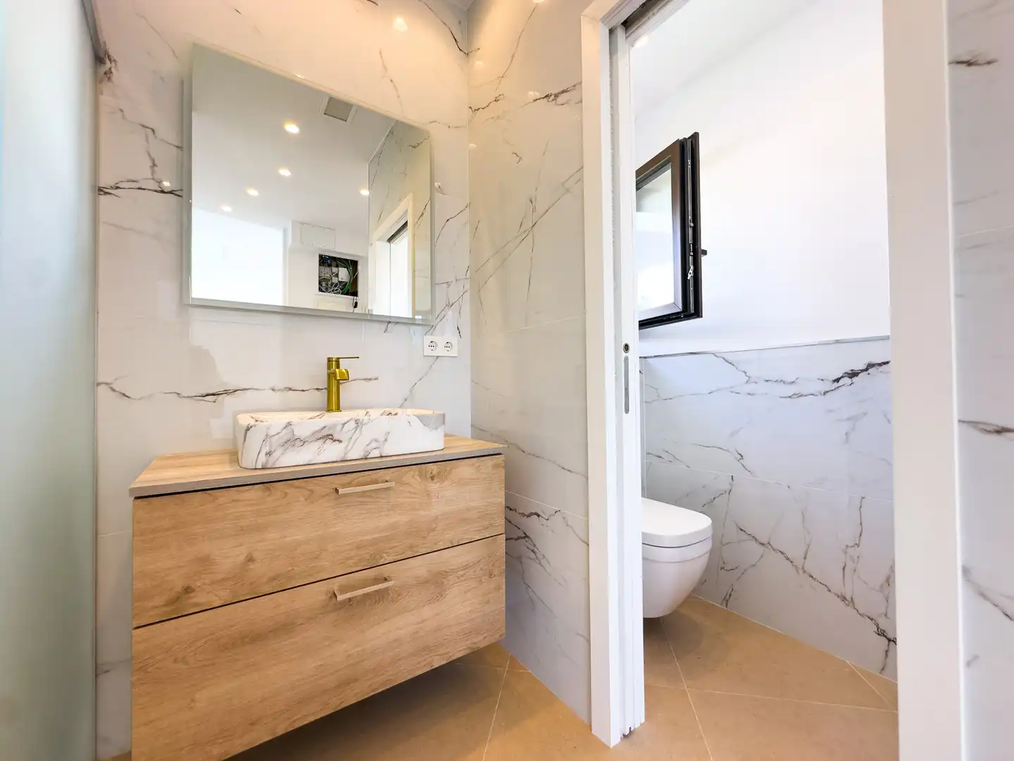 Baño de Casa o chalet en venta en Estepona con Aire acondicionado, Jardín privado y Terraza